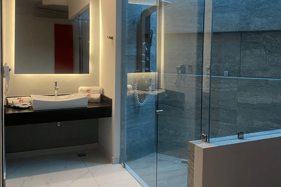 Show Master Suite con Jacuzzi